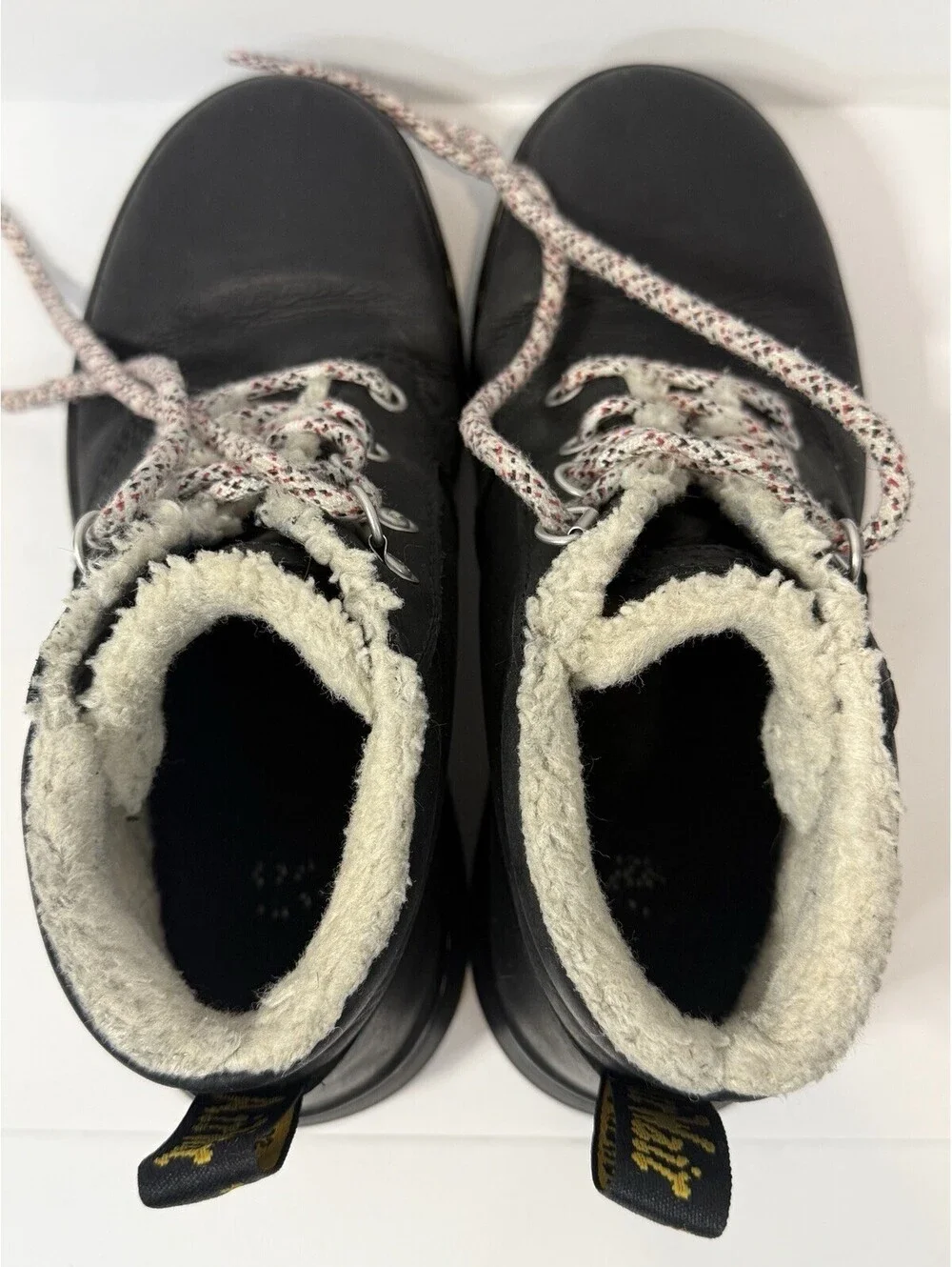 Dr. Martens Bonny Womens 6 EU 37 Fleece Lined Black Leather Lace Up Boot